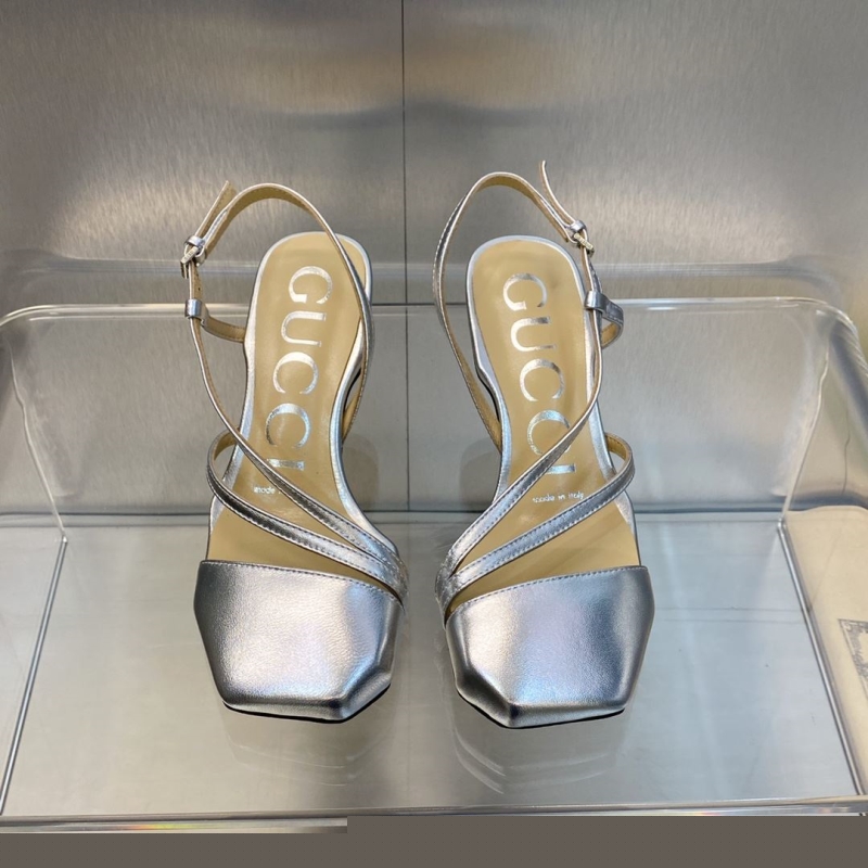 G*u*i high heels